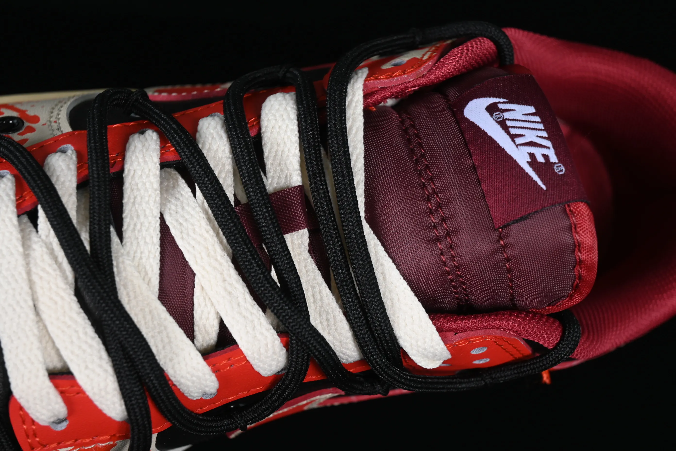 All categories Nk SB Dunk series Nk SB Dunk Low Low-top sneakers Nk Dunk Low WUYA Violent aesthetics Cool graffiti Retro distressed Deconstruction SB strap low-top casual sneakers DJ6188-600